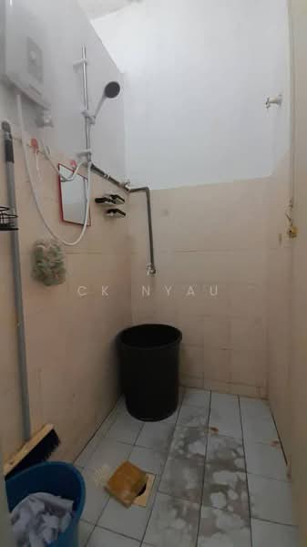 Ipoh bercham bandar baru putra freehold renovated extended single storey house for sale untuk Untuk Dijual - RM 228,000, Mac 2026 - Bathroom - PropertyGuru.com.my
