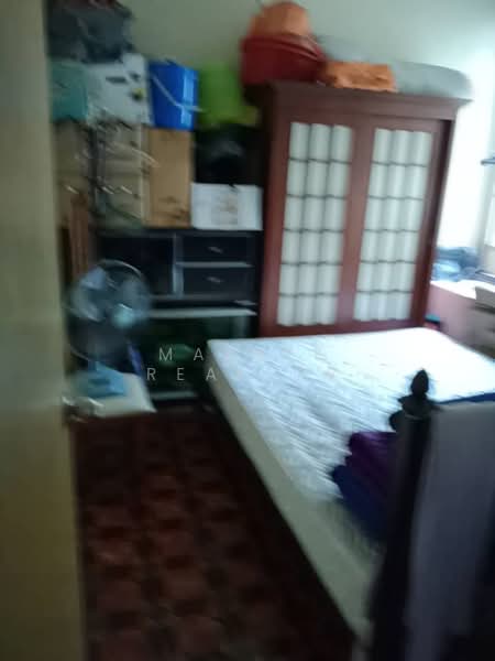 Apartment for Sale at Jelutong Apartment - Maznee Realtor - Bedroom - PropertyGuru.com.my