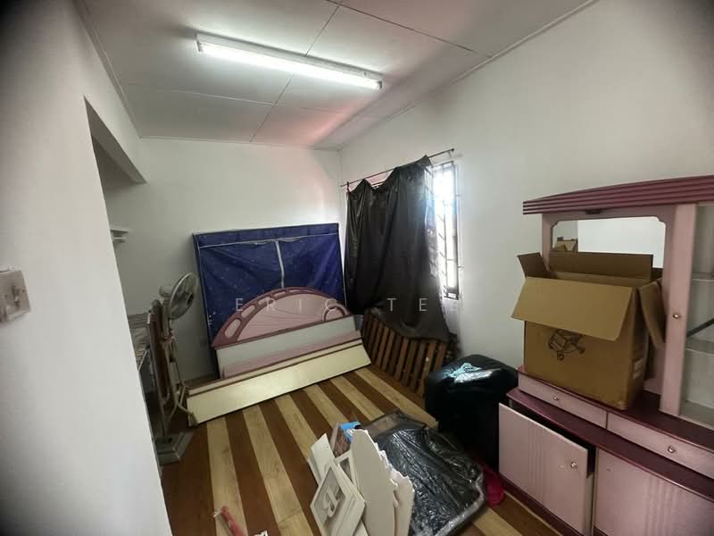 Terraced House for Sale in Taman Damai Jaya (Skudai) - Eric Tee - Bedroom - PropertyGuru.com.my