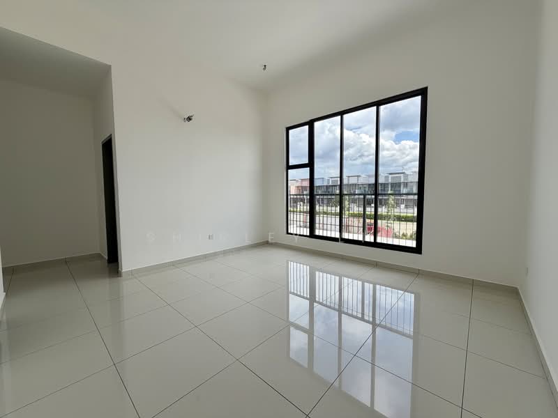 2-storey Terraced House for Sale in Austin Crest (Johor Bahru) - Shirley Lim - Master Room - PropertyGuru.com.my