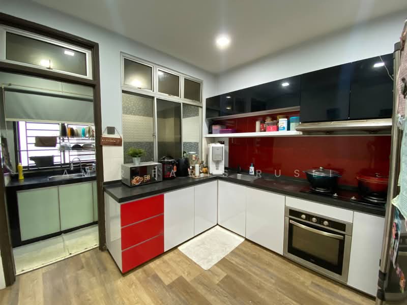 2-storey Terraced House for Sale in Taman Perling (Perling) - Amir Faris Rusli - Kitchen - PropertyGuru.com.my