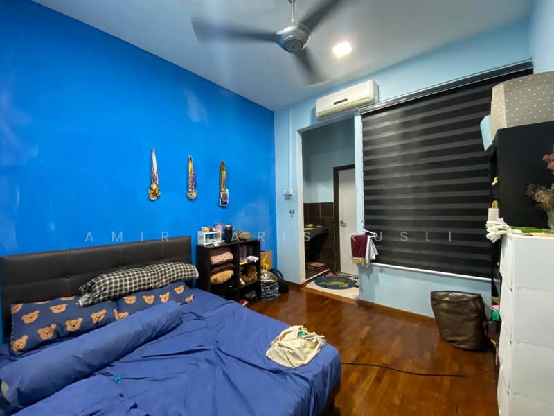 2-storey Terraced House for Sale in Taman Perling (Perling) - Amir Faris Rusli - Bedroom - PropertyGuru.com.my