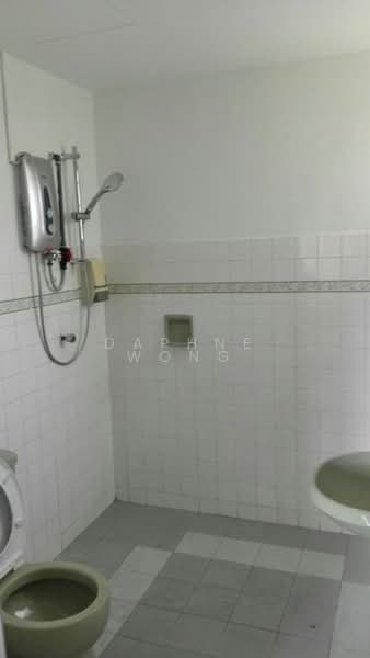 Sri Desa untuk Untuk Dijual - RM 350,000, Mac 2026 - Bathroom - PropertyGuru.com.my