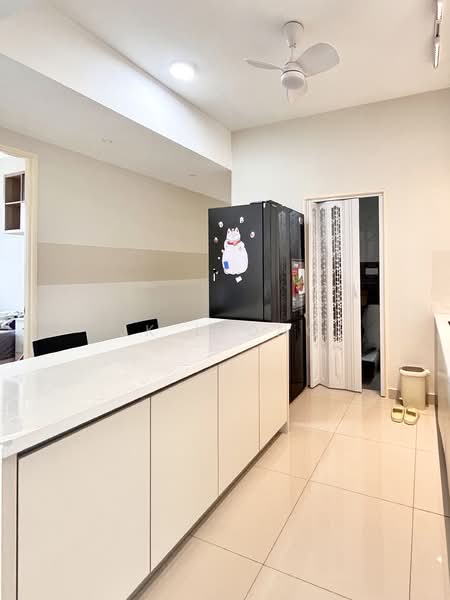 Service Residence for Sale at East Parc @ Manjalara - JK Leong - Kitchen - PropertyGuru.com.my