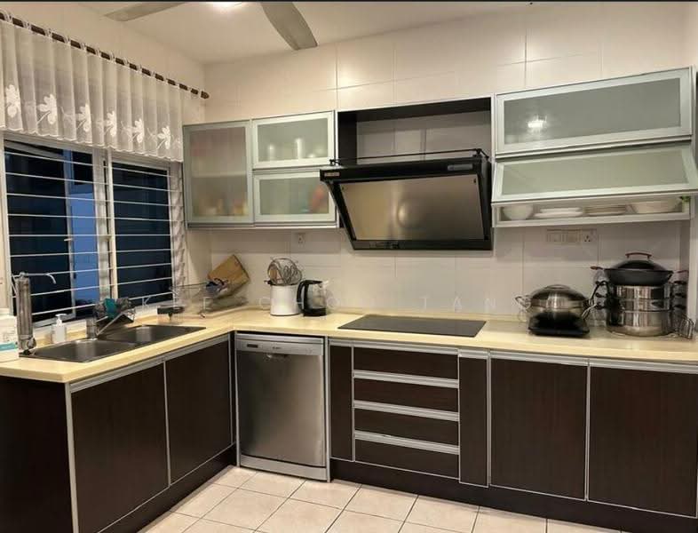 Rumah Berkembar untuk Dijual di Kemuning Utama Permai (Shah Alam) - Anjoe Tang - Kitchen - PropertyGuru.com.my