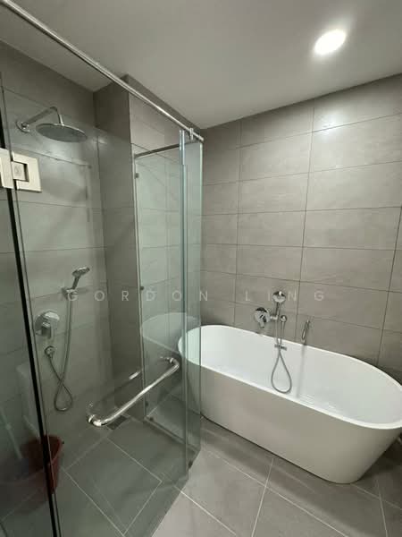 Service Residence for Rent at Dorsett Waterfront Subang - Gordon Ling - Bathroom - PropertyGuru.com.my