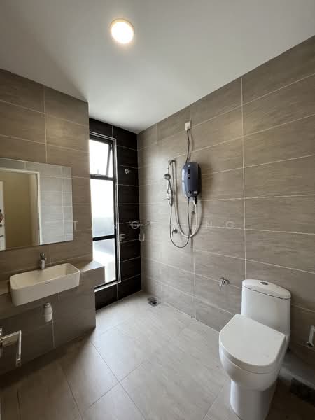 2-storey Terraced House for Rent in Dengkil (Selangor) - Tang Ming Fung - Bathroom - PropertyGuru.com.my
