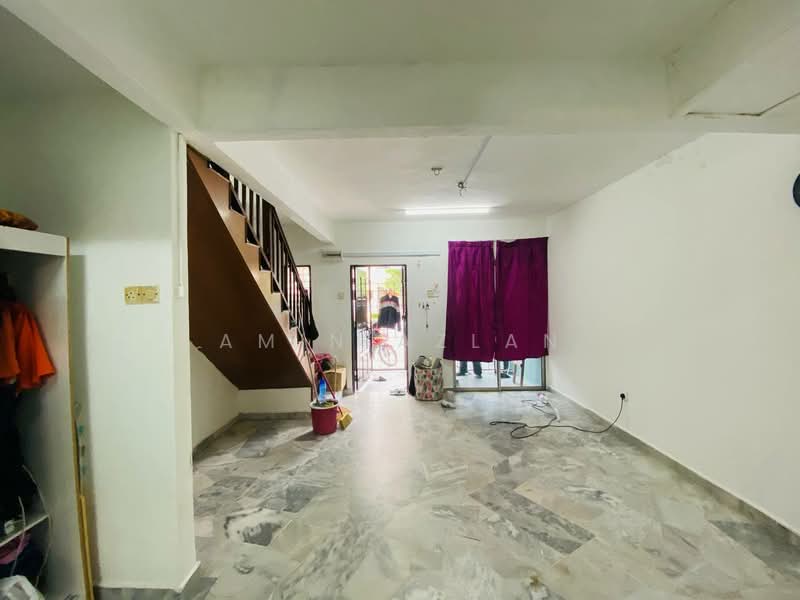Terraced House for Sale in Batu Caves (Selangor) - Amin Azlan - Living Room - PropertyGuru.com.my