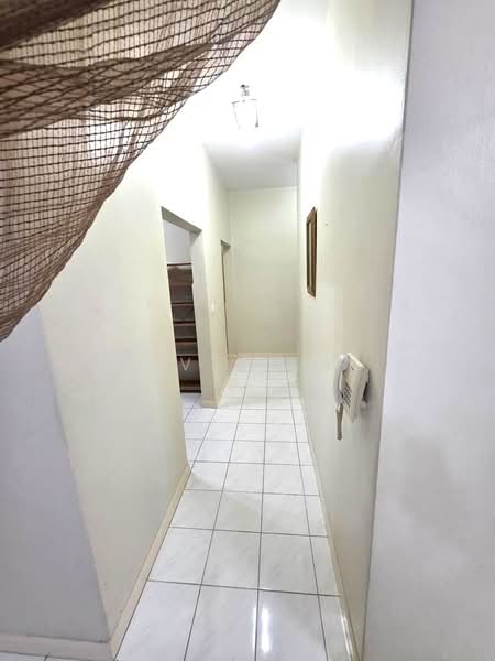 Condominium for Rent at Seri Maya Condominium - David Lao - Corridor - PropertyGuru.com.my