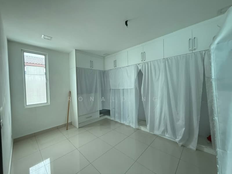 Semi-Detached House for Sale in Sungai Ara (Penang) - Ronald Ng - Bedroom - PropertyGuru.com.my