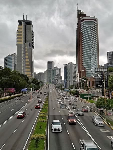 Office Lot for Rent 办公室出租 · Prime KL Location 黄金地段 · Easy Access 交通便利 untuk Untuk Disewa - RM 11,123 /bulan, Mac 2026 - PropertyGuru.com.my