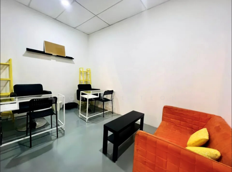 Office Lot for Rent 办公室出租 · Prime KL Location 黄金地段 · Easy Access 交通便利 untuk Untuk Disewa - RM 11,123 /bulan, Mac 2026 - Living Room - PropertyGuru.com.my