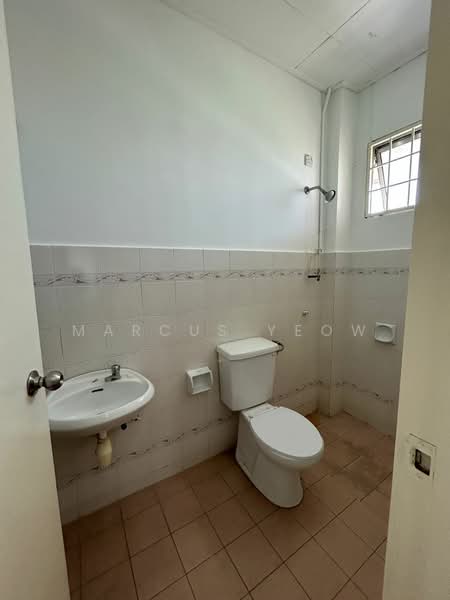 Semi-Detached House for Rent in Seremban 2 (Negeri Sembilan) - Marcus Yeow - Bathroom - PropertyGuru.com.my