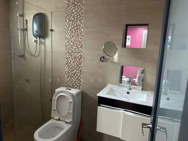 2-storey Terraced House for Sale in Kota Kemuning (Shah Alam) - Sam Tee - Bathroom - PropertyGuru.com.my