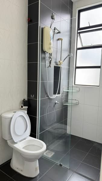 Cuarzo Residence @ Taman Setia Indah untuk Untuk Disewa - RM 3,300 /bulan, Mac 2026 - Bathroom - PropertyGuru.com.my
