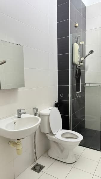 Cuarzo Residence @ Taman Setia Indah untuk Untuk Disewa - RM 3,300 /bulan, Mac 2026 - Bathroom - PropertyGuru.com.my