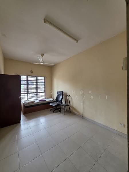 1-storey Terraced House for Sale in Semenyih (Selangor) - Haslinda Ahmad Razali - Bedroom - PropertyGuru.com.my