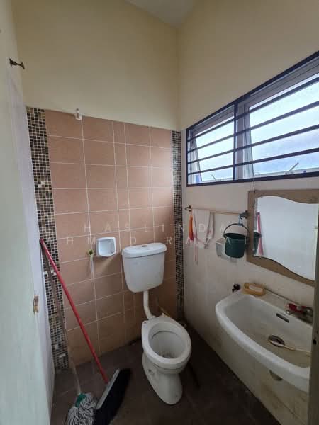 1-storey Terraced House for Sale in Semenyih (Selangor) - Haslinda Ahmad Razali - Bathroom - PropertyGuru.com.my