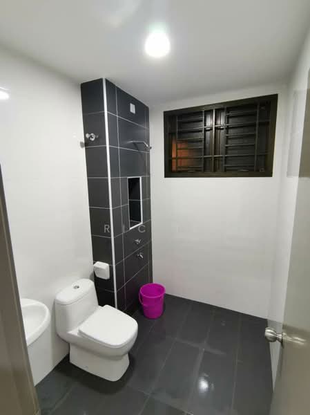 Bandar Tiram 3: Phase 2 untuk Untuk Dijual - RM 598,000, Mac 2026 - Bathroom - PropertyGuru.com.my