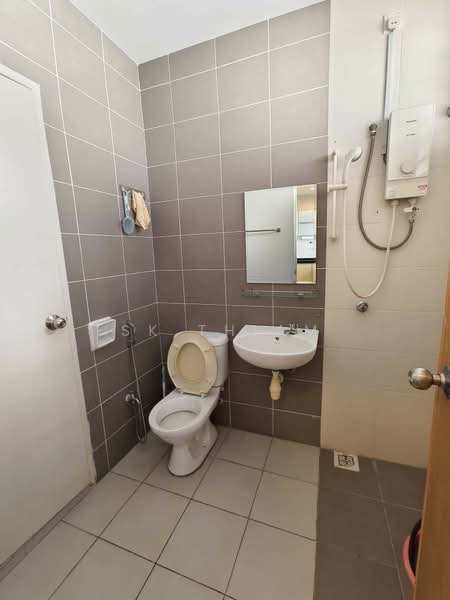 2-storey Terraced House for Sale in Kota Kemuning (Shah Alam) - SK Thiam - Bathroom - PropertyGuru.com.my