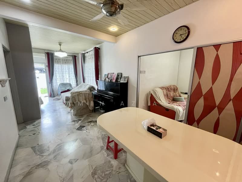 Taman Kajang Utama untuk Untuk Dijual - RM 650,000, Mac 2026 - Living Room - PropertyGuru.com.my