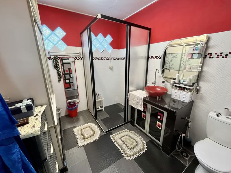 Taman Kajang Utama untuk Untuk Dijual - RM 650,000, Mac 2026 - Bathroom - PropertyGuru.com.my