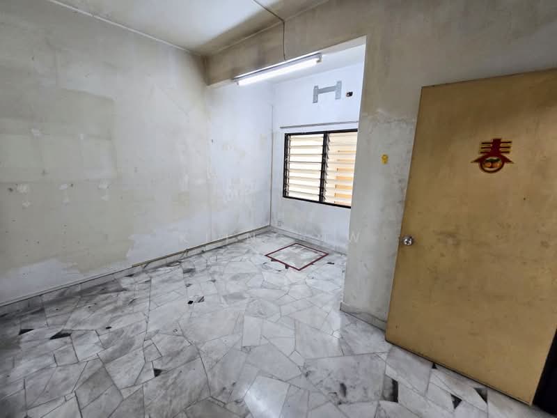 Rumah Teres 2 Tingkat untuk Dijual di Taman Bukit Maluri (Kepong) - Kiing TW - Interior - PropertyGuru.com.my