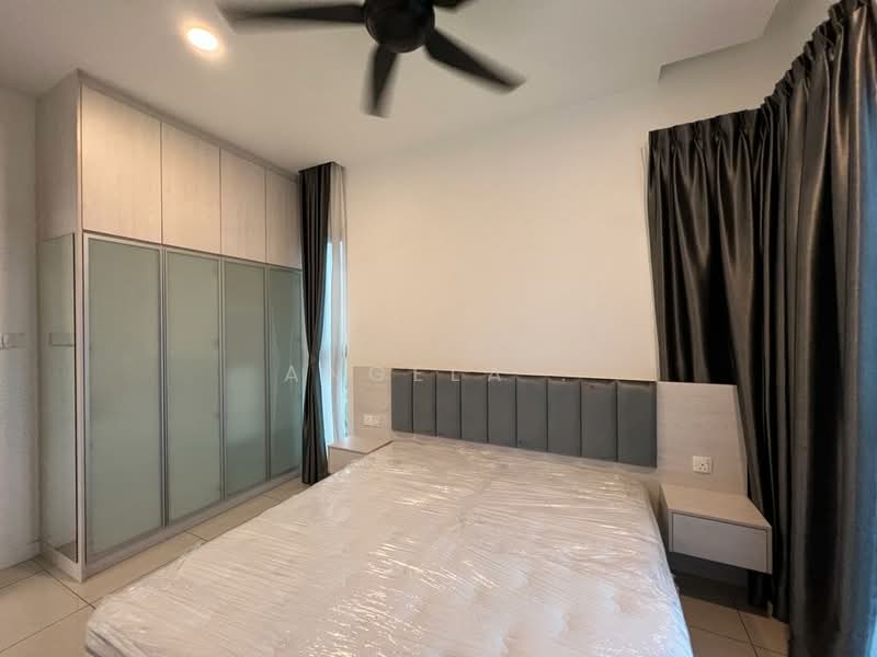 Service Residence for Sale at Skyluxe On The Park Bukit Jalil - Angela . - Bedroom - PropertyGuru.com.my