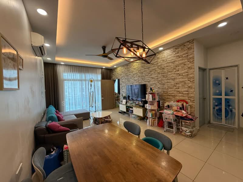 M Condominium @ Larkin untuk Untuk Dijual - RM 450,000, Mac 2026 - Living Room - PropertyGuru.com.my