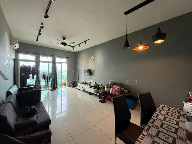 M Condominium @ Larkin untuk Untuk Dijual - RM 450,000, Mac 2026 - Living Room - PropertyGuru.com.my