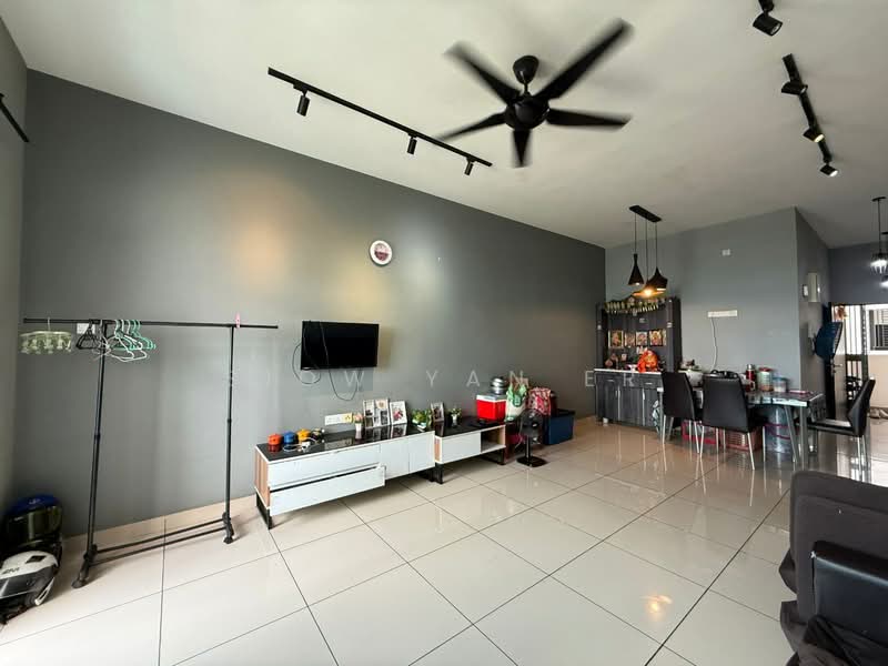 M Condominium @ Larkin untuk Untuk Dijual - RM 450,000, Mac 2026 - Living Room - PropertyGuru.com.my