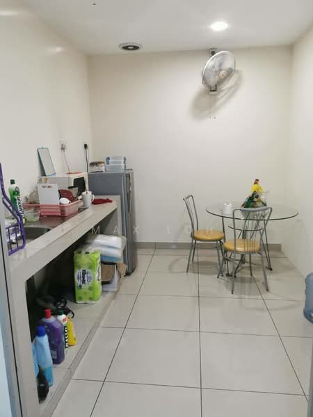 Semi-D Factory for Rent in Taman Johor (Tampoi) - Max Loh - Kitchen - PropertyGuru.com.my