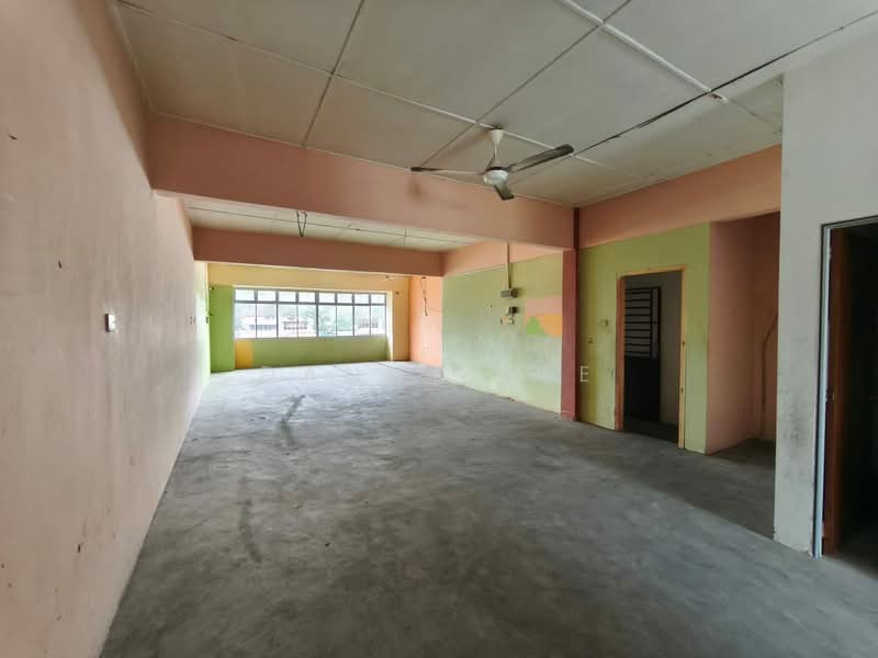 Shop / Office for Sale in Taman Gunung Pulai (Kulai) - Danny See - Interior - PropertyGuru.com.my