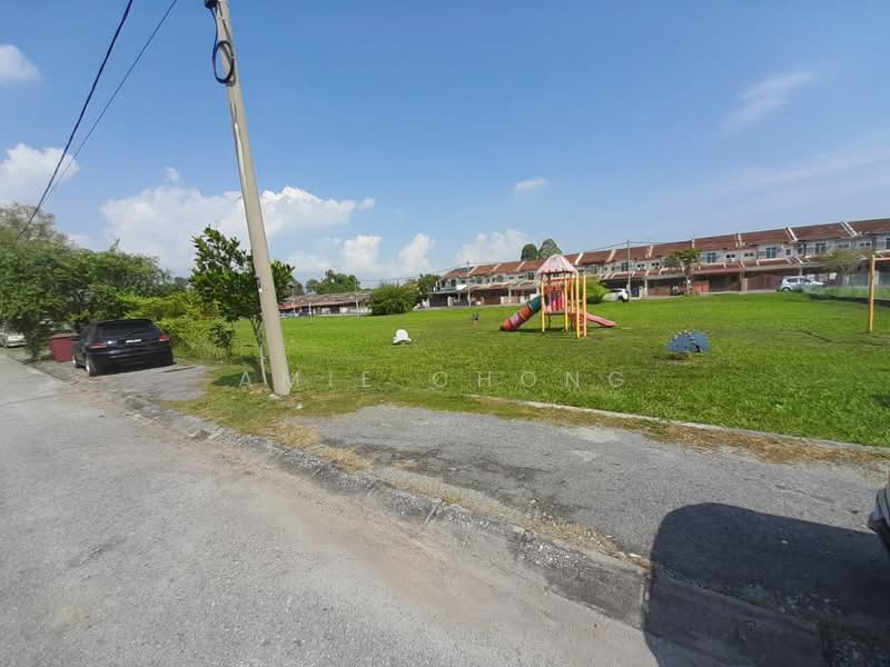 Pengkalan Double Storey Terrace House Facing Field For Sale untuk Untuk Dijual - RM 350,000, Mac 2026 - Exterior - PropertyGuru.com.my