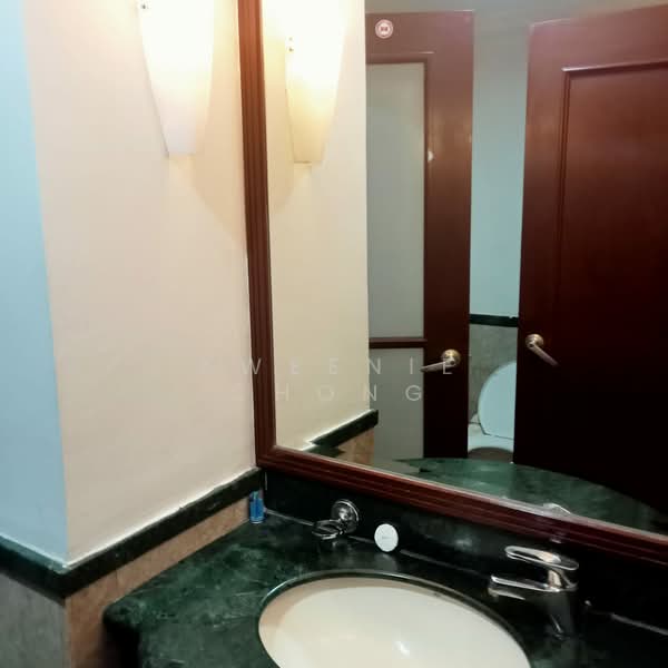 Service Residence for Sale at Berjaya Times Square - Kweenie Chong - Bathroom - PropertyGuru.com.my