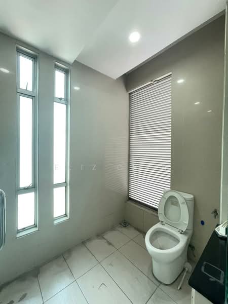 Tiara Puteri untuk Untuk Dijual - RM 980,000, Mac 2026 - Bathroom - PropertyGuru.com.my