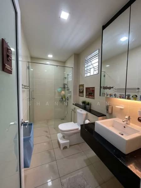 3-storey Terraced House for Sale in Bandar Sungai Long (Selangor) - Shanny Tan - Bathroom - PropertyGuru.com.my