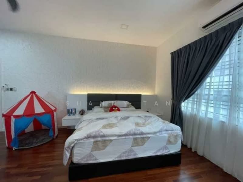 3-storey Terraced House for Sale in Bandar Sungai Long (Selangor) - Shanny Tan - Bedroom - PropertyGuru.com.my