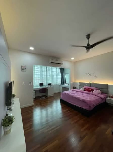 3-storey Terraced House for Sale in Bandar Sungai Long (Selangor) - Shanny Tan - Bedroom - PropertyGuru.com.my