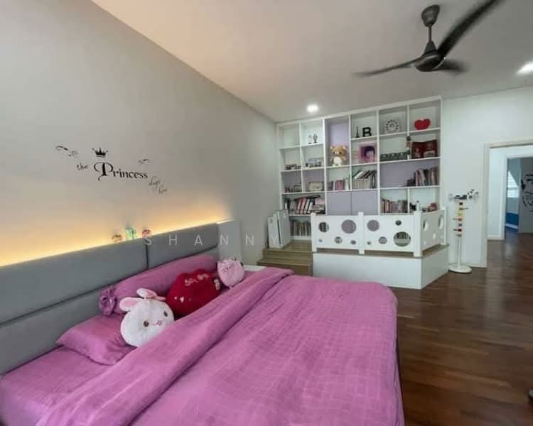 3-storey Terraced House for Sale in Bandar Sungai Long (Selangor) - Shanny Tan - Bedroom - PropertyGuru.com.my