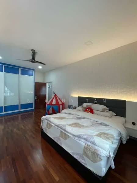3-storey Terraced House for Sale in Bandar Sungai Long (Selangor) - Shanny Tan - Bedroom - PropertyGuru.com.my