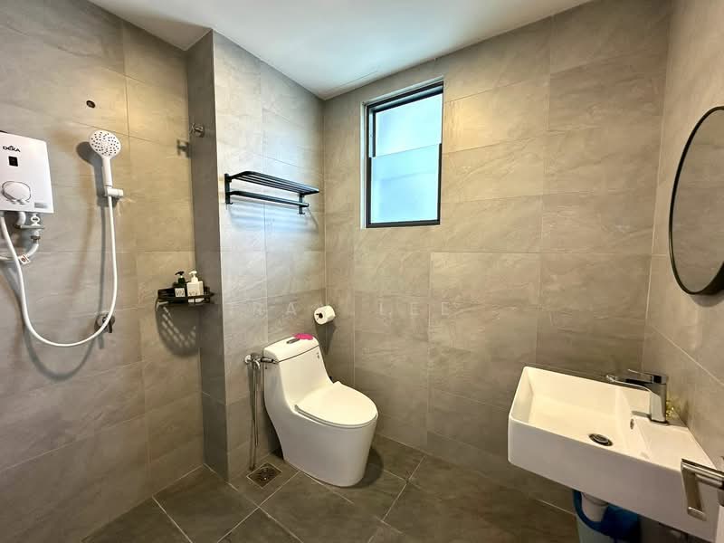 Service Residence for Rent at SUNSURIA FORUM SERVICED APARTMENT - Ray Lee - Bathroom - PropertyGuru.com.my