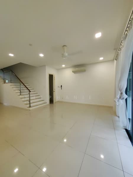2-storey Terraced House for Sale in Ulu Kelang (Kuala Lumpur) - Stephanie . - Living Room - PropertyGuru.com.my