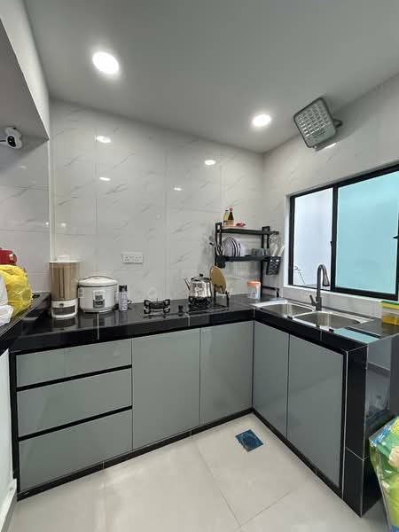 2-storey Terraced House for Rent in Taman Johor Jaya (Johor Bahru) - Bino Hwang - Kitchen - PropertyGuru.com.my