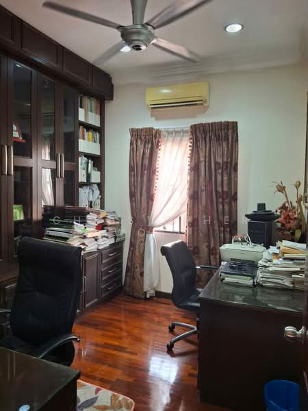 Bungalow for Sale in Petaling Jaya (Selangor) - Christopher Wong - Study - PropertyGuru.com.my