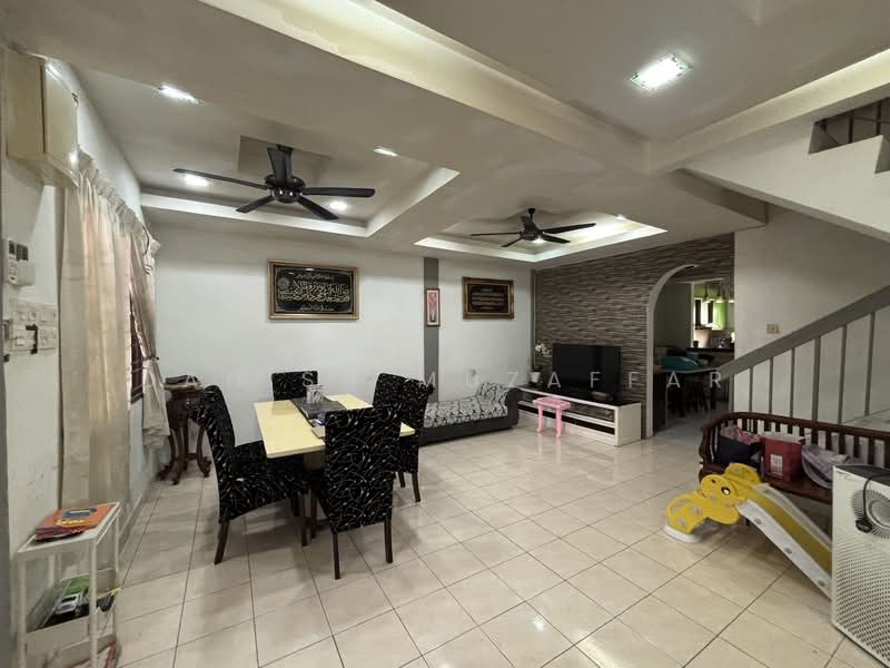 2-storey Terraced House for Sale in Taman Tun Teja (Rawang) - Danish Muzaffar - Living Room - PropertyGuru.com.my