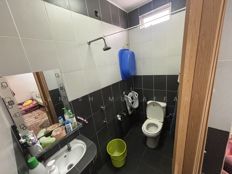 2-storey Terraced House for Sale in Taman Tun Teja (Rawang) - Danish Muzaffar - Bathroom - PropertyGuru.com.my
