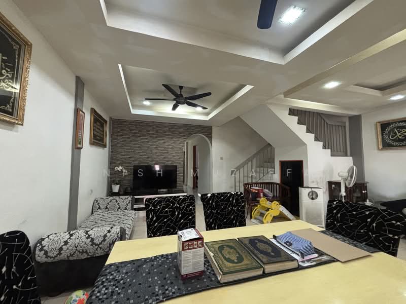 2-storey Terraced House for Sale in Taman Tun Teja (Rawang) - Danish Muzaffar - Living Room - PropertyGuru.com.my
