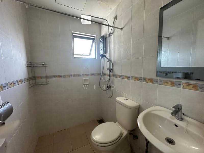 Kondominium untuk Dijual di Pelangi Utama - Wind Cheang - Bathroom - PropertyGuru.com.my