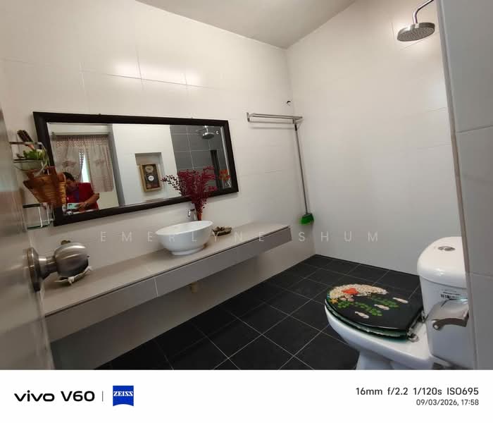 2-storey Terraced House for Sale in Taman Putra Prima (Puchong) - Emerlyne Shum - Bathroom - PropertyGuru.com.my